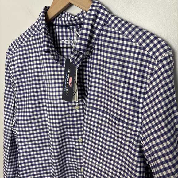 NEW Vineyard Vines Men's M On The‎ Go Performance Brrr Cooling Button Down Shirt - Picture 1 of 10